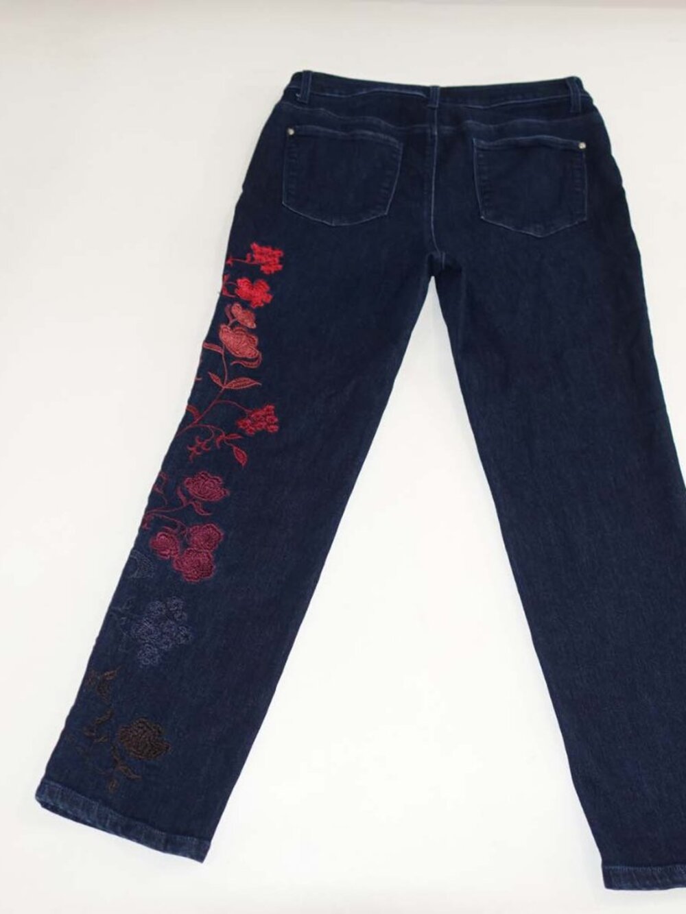 Chico's Women's Girlfriend Slim Leg Ankle Jeans Size 0.5 / 6 Perfefct Stretch - Picture 6 of 7